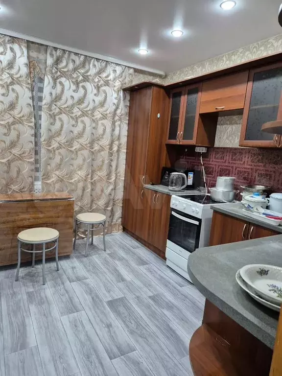 3-к. квартира, 65 м, 1/3 эт. - Фото 0