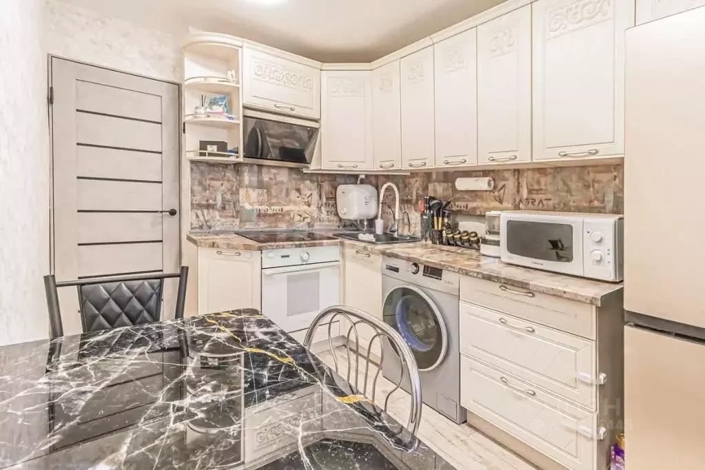 2-к кв. Сахалинская область, Холмск Капитанская ул., 5 (49.4 м) - Фото 1