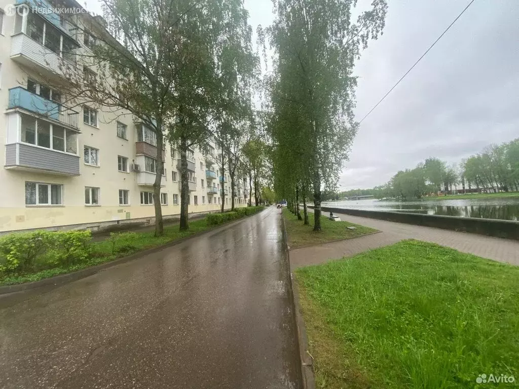 2-комнатная квартира: Великие Луки, набережная Лейтенанта Шмидта, 9 ... - Фото 1
