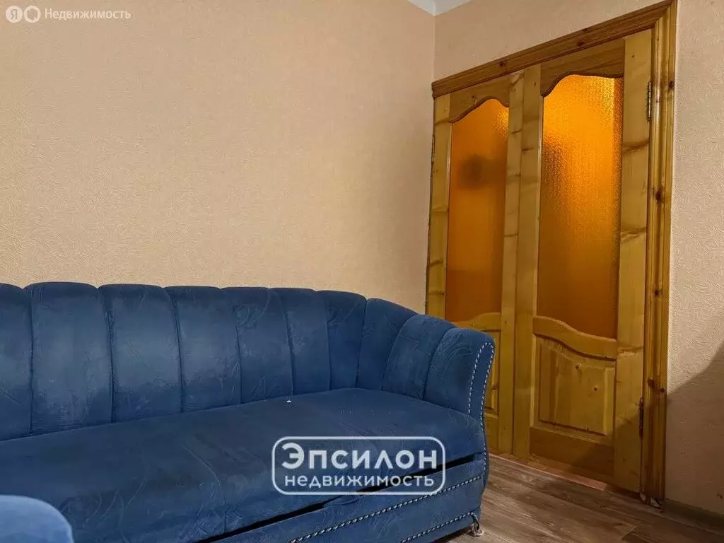 3-комнатная квартира: Курск, улица Крюкова, 16 (58.3 м) - Фото 1