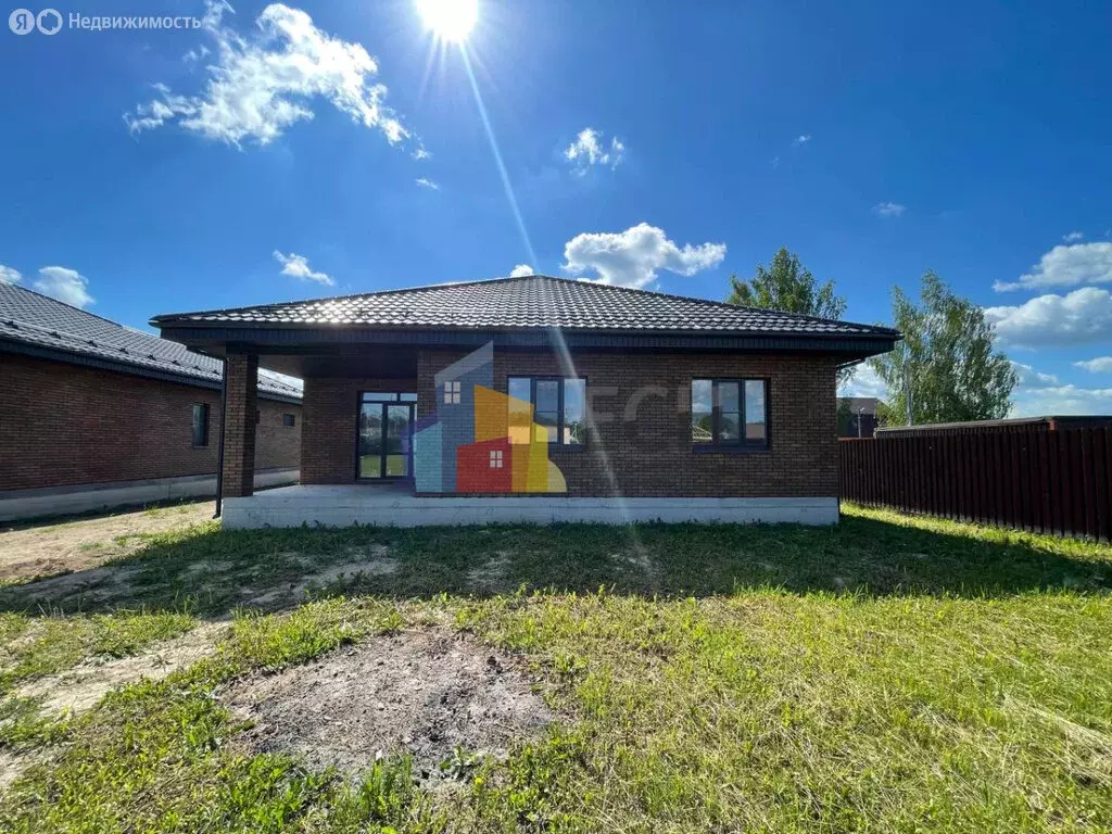 Дом в село Воскресенское, Центральная улица (122 м) - Фото 1