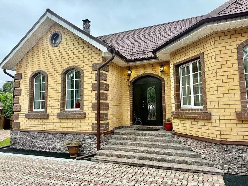 Коттедж в Пермский край, Пермь ул. Завьялова (250 м) - Фото 1