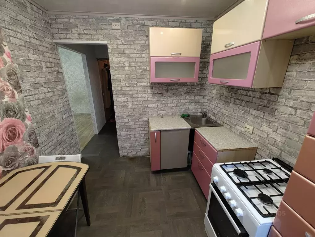 2-к кв. Свердловская область, Екатеринбург ул. Солнечная, 33 (42.6 м) - Фото 1