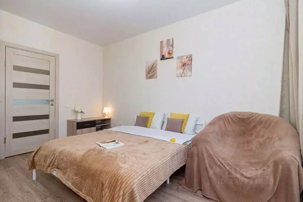 1-к кв. Тюменская область, Тюмень ул. Парада Победы, 7 (35.0 м) - Фото 2