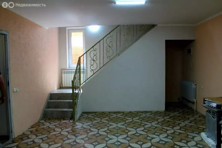 Дом в Аксай, улица Чапаева (129.9 м) - Фото 1