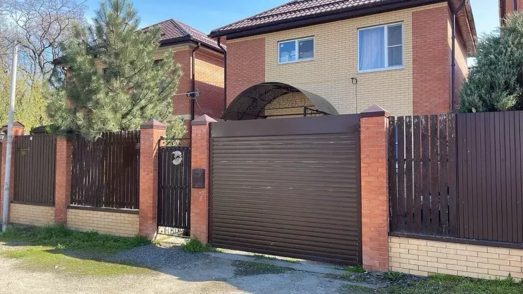 Дом в Ростовская область, Батайск Зеленая ул. (101 м) - Фото 1