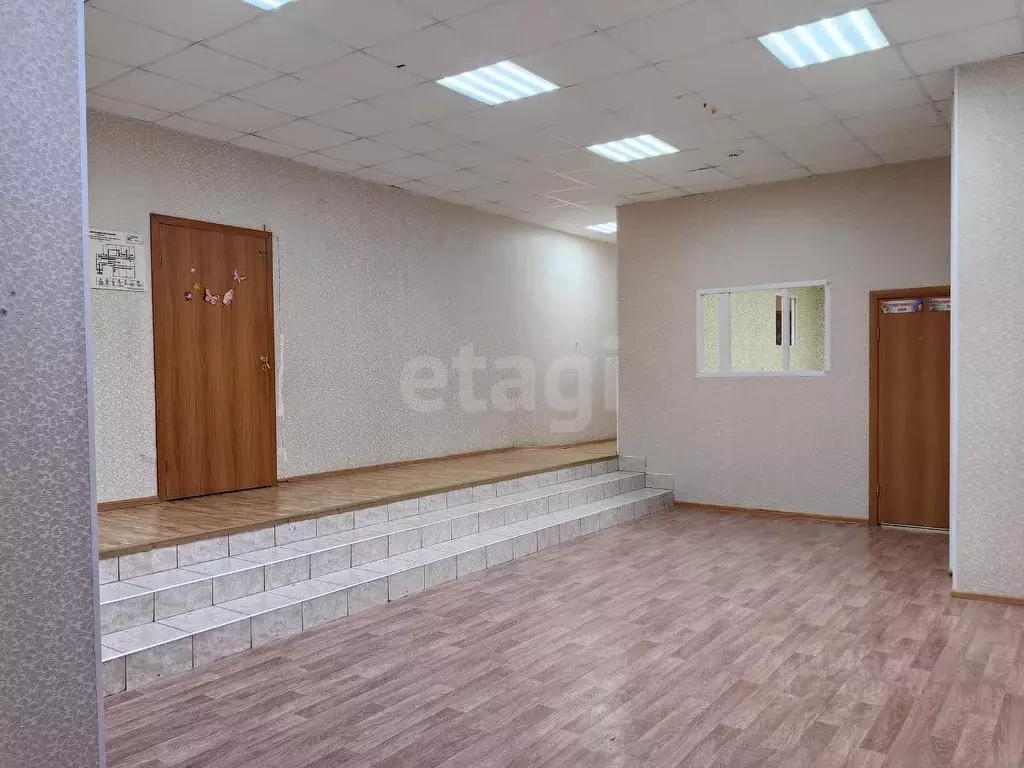 Помещение свободного назначения в Башкортостан, Уфа Комсомольская ул., ... - Фото 1