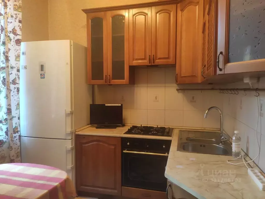 3-к кв. Москва ул. Академика Ильюшина, 16 (75.0 м) - Фото 2