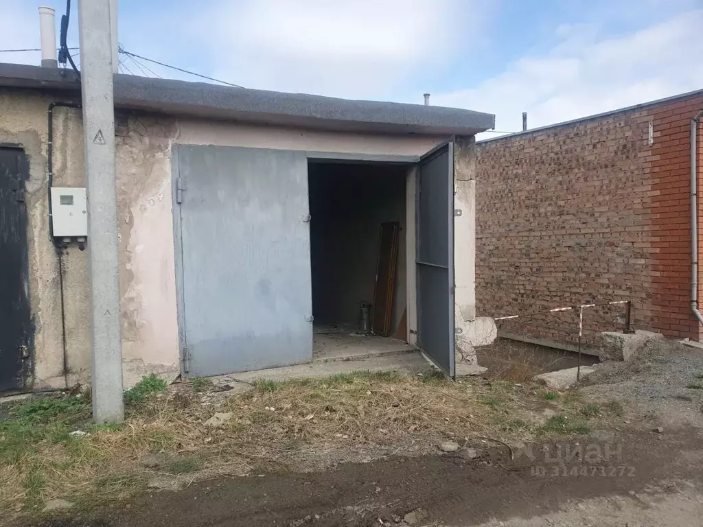 Гараж в Хакасия, Абакан ул. Торосова, 7к1 (30 м) - Фото 1