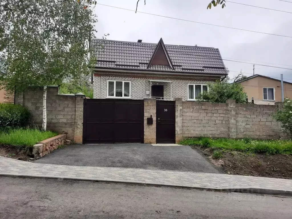 Дом в Ставропольский край, Кисловодск Веселая ул., 36 (150 м) - Фото 1