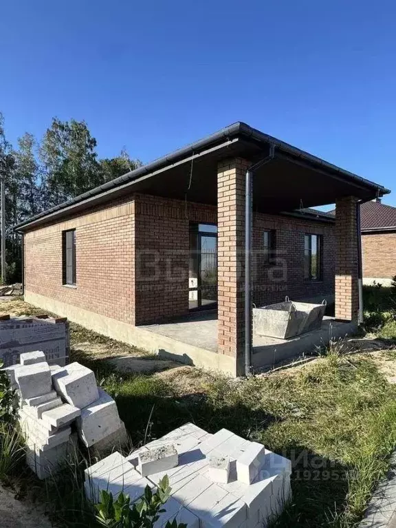 Дом в Воронежская область, с. Новая Усмань ул. Кулибина, 75 (110 м) - Фото 2