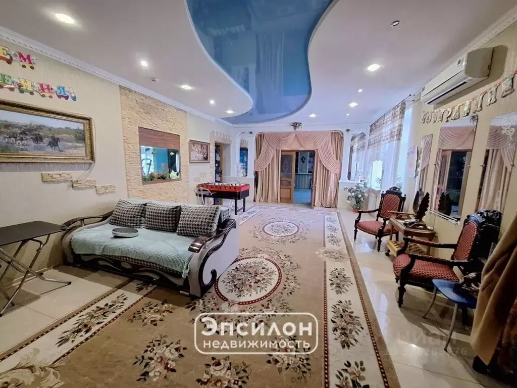 Дом в Курская область, Курский район, пос. Камыши 5Г (218 м) - Фото 1