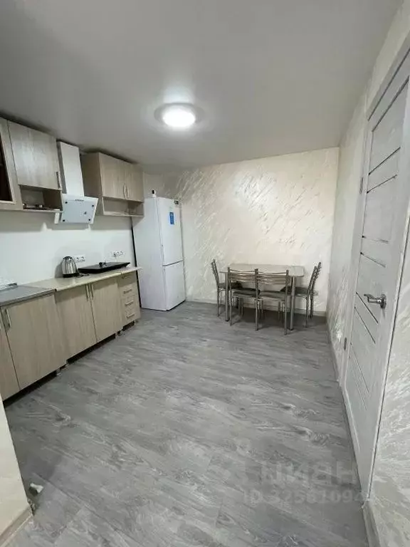 Дом в Краснодарский край, Сочи Каспийская ул., 75 (50 м) - Фото 1