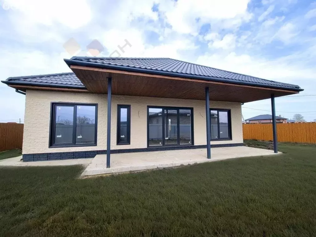 Дом в Тахтамукайский район, аул Козет (135 м) - Фото 1