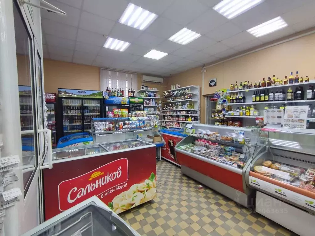 Торговая площадь в Свердловская область, Екатеринбург ул. Малый Конный ... - Фото 1