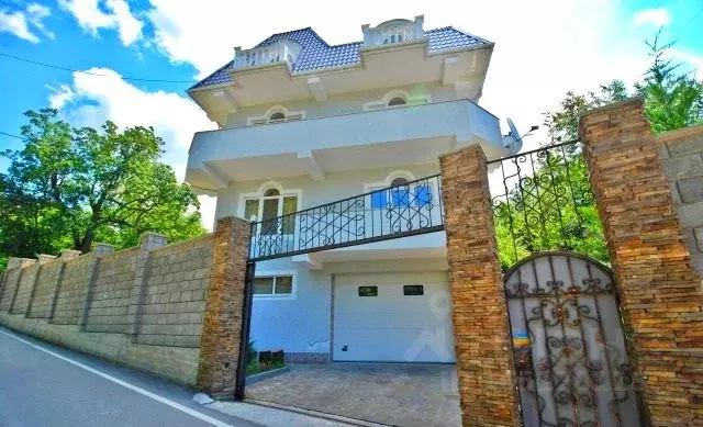 Дом в Крым, Ялта городской округ, Массандра пгт  (200 м) - Фото 0