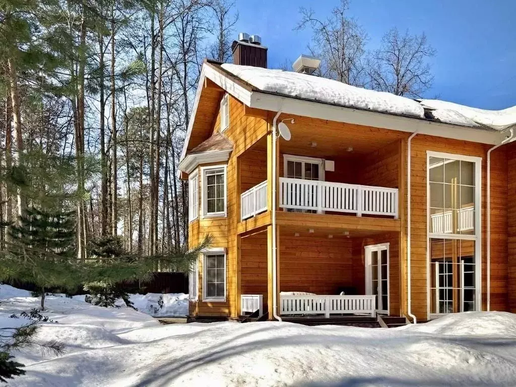 Коттедж в Московская область, Одинцовский городской округ, д. Жуковка, ... - Фото 2