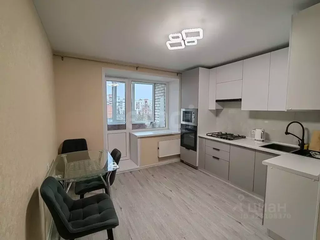 2-к кв. Чувашия, Чебоксары ул. Энтузиастов, 34 (66.2 м) - Фото 0