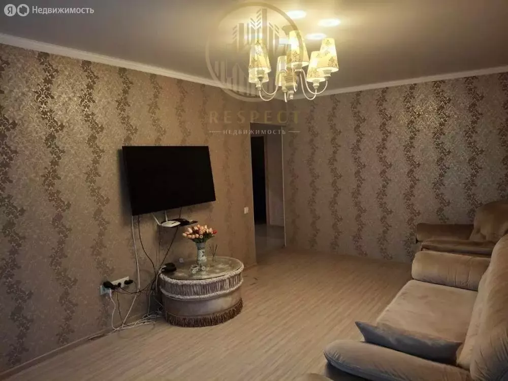 1-комнатная квартира: посёлок Свободы, улица Сергеева, 8 (94 м) - Фото 1