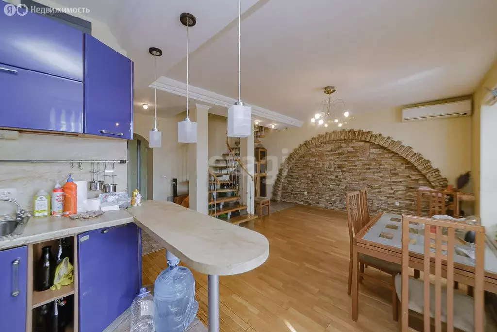 4-комнатная квартира: Тверь, улица Лидии Базановой, 5 (155 м) - Фото 1