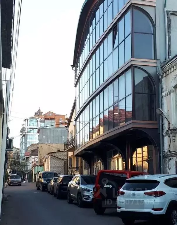 2-к кв. Дагестан, Махачкала ул. Эфенди Капиева, 4 (70.0 м) - Фото 2