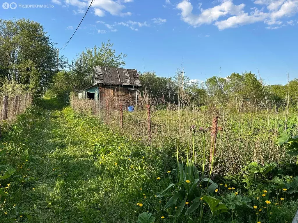 Участок в деревня Следнево, квартал Октябрьский (8.2 м) - Фото 0