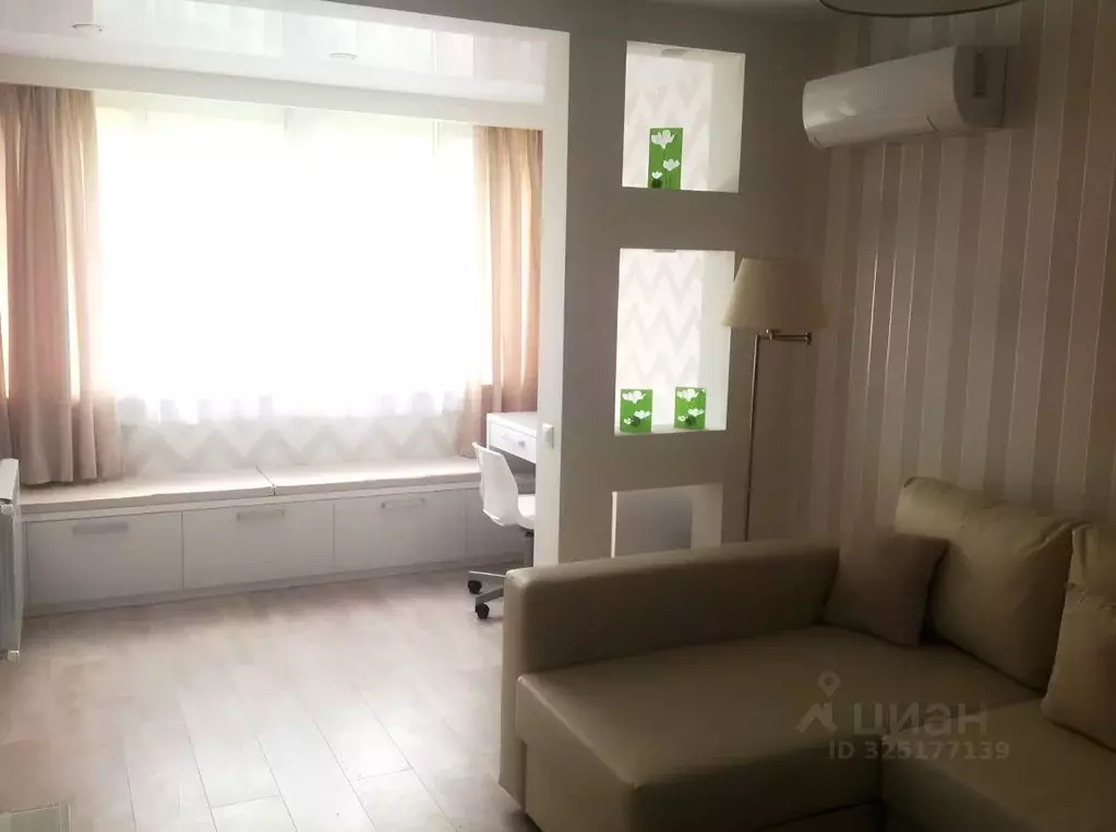 2-к кв. Краснодарский край, Сочи Центральный мкр, ул. Роз, 61 (55.0 м) - Фото 2