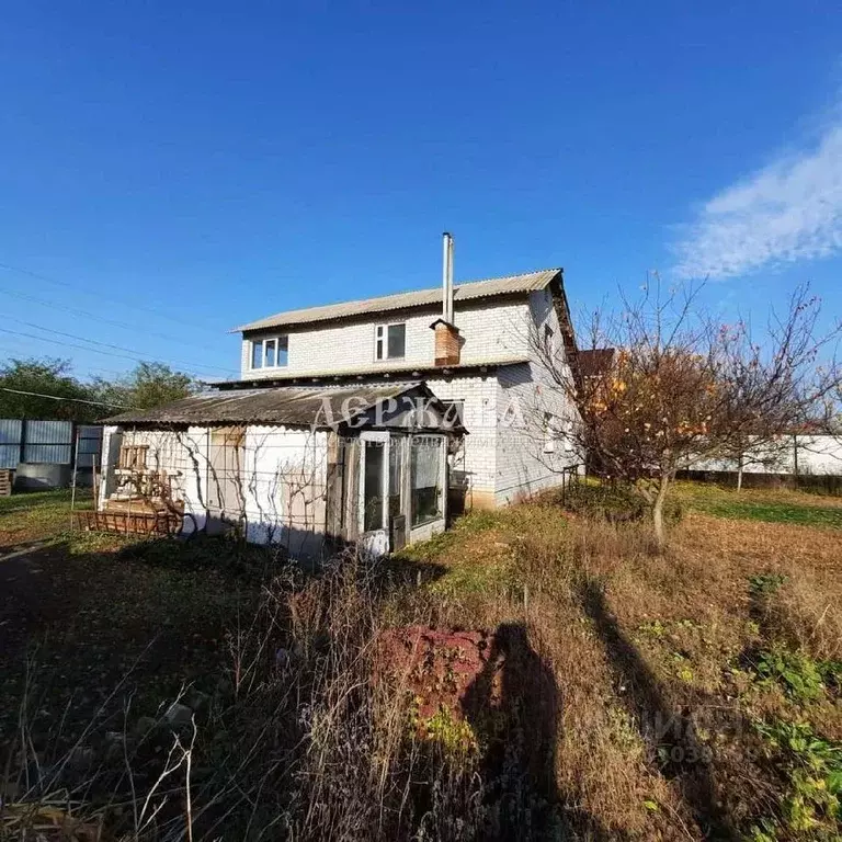 Дом в Белгородская область, Старооскольский городской округ, с. ... - Фото 1