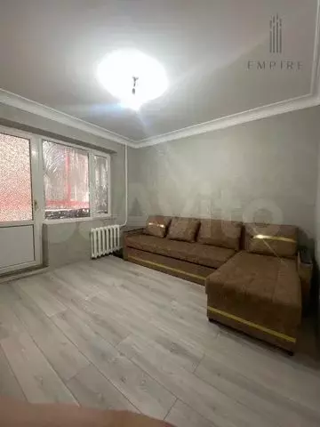 1-к. квартира, 40 м, 1/9 эт. - Фото 0