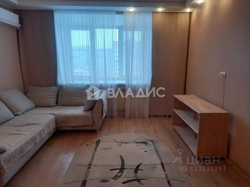 2-к кв. Владимирская область, Владимир ул. Комиссарова, 1г (70.0 м) - Фото 1