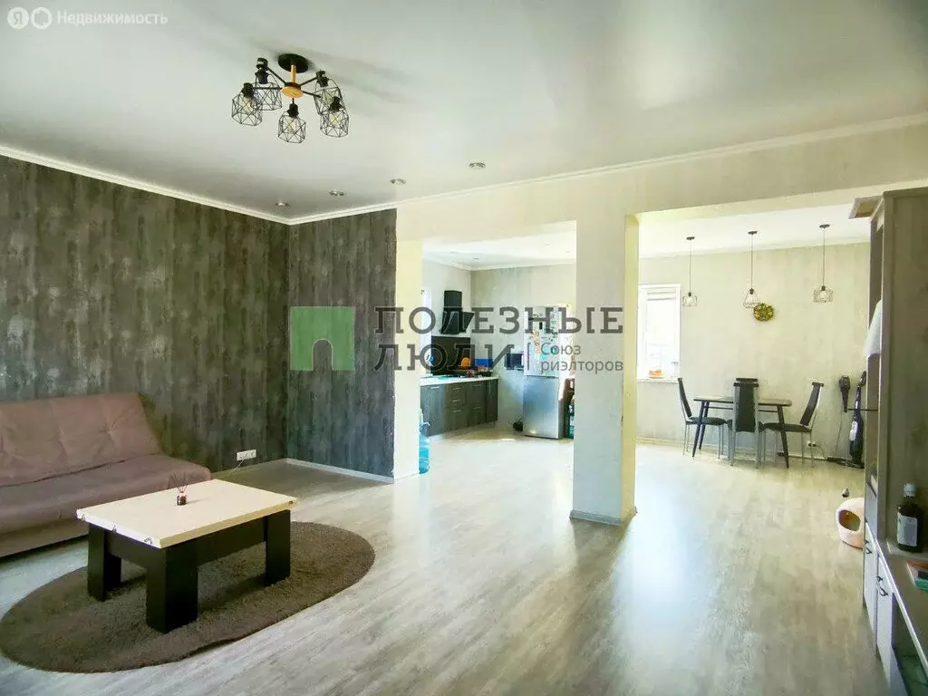 Дом в посёлок Белоберёзовский, 2-й Молодёжный переулок, 6 (123.4 м) - Фото 1