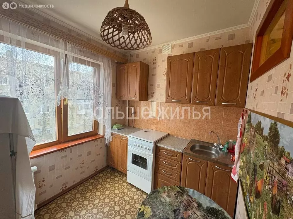 3-комнатная квартира: Волгоград, микрорайон Жилгородок, улица Савкина, ... - Фото 2