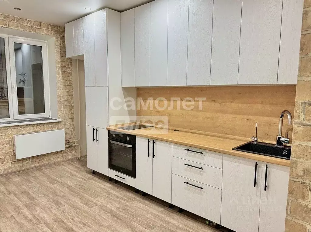 2-к кв. Кемеровская область, Кемерово ул. Авроры, 14 (63.5 м) - Фото 1