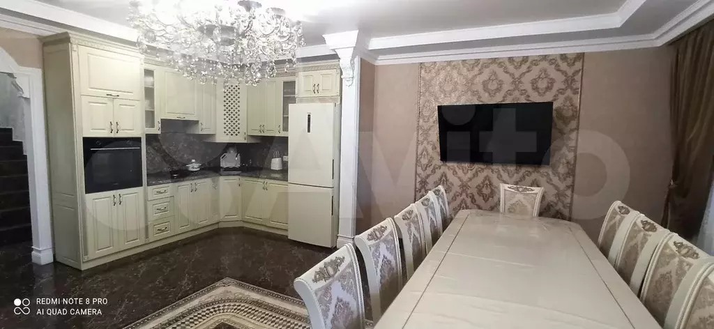 Дом 180 м на участке 6 сот. - Фото 1