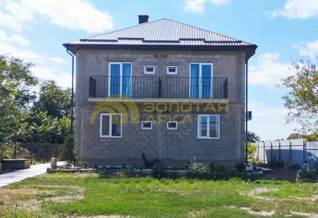 Дом в Краснодарский край, Темрюкский район, Фонталовское с/пос, пос. ... - Фото 1