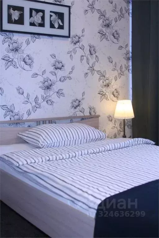 Комната Псковская область, Псков Вокзальная ул., 29/43 - Фото 1