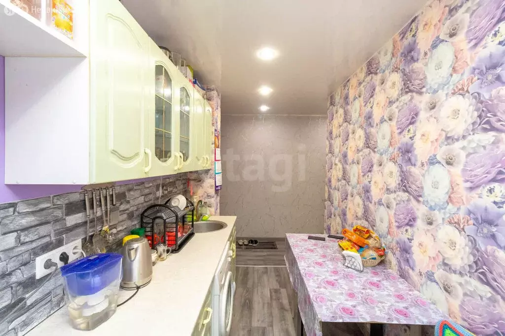 2-комнатная квартира: Тюмень, улица Ватутина, 24 (44 м) - Фото 1