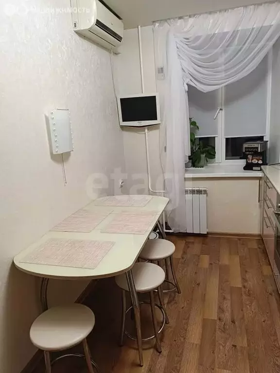 3-комнатная квартира: Котлас, улица Невского, 6 (57.7 м) - Фото 1