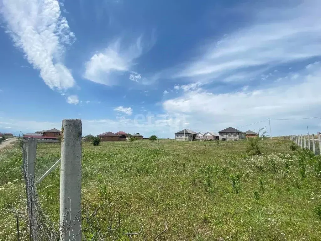 Участок в Ингушетия, Назрань ул. В.И. Юдина (6.0 сот.) - Фото 1