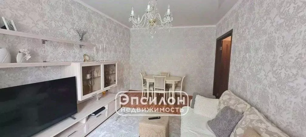 3-к кв. Курская область, Курск просп. Дружбы, 26 (61.0 м) - Фото 0