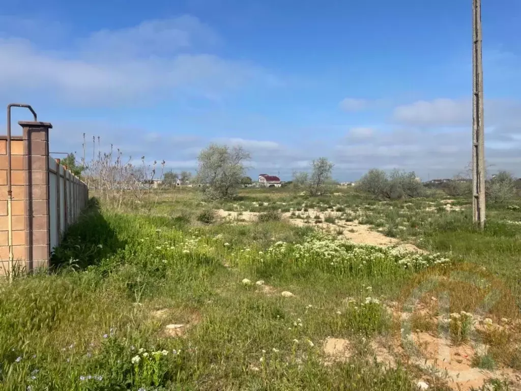 Участок в Крым, Евпатория городской округ, Заозерное пгт ул. Чкалова, ... - Фото 2