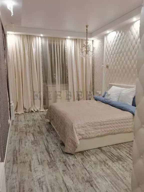 3-к кв. Тюменская область, Тюмень ул. Малыгина, 90 (130.0 м) - Фото 1