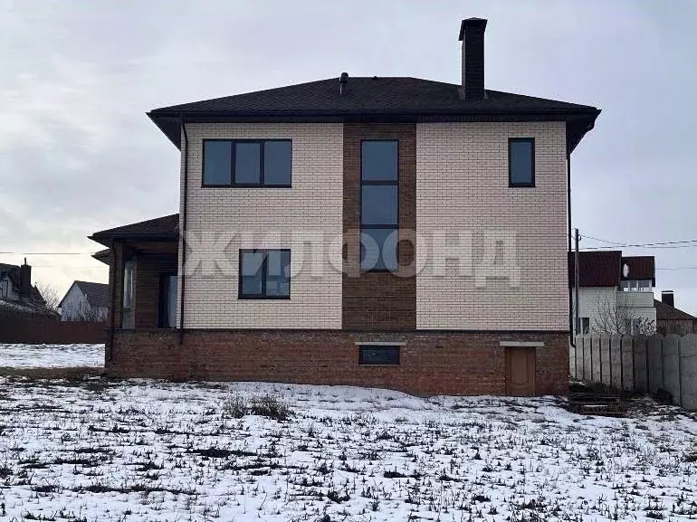 Дом в Белгородская область, Белгородский район, Никольское с/пос, с. ... - Фото 2