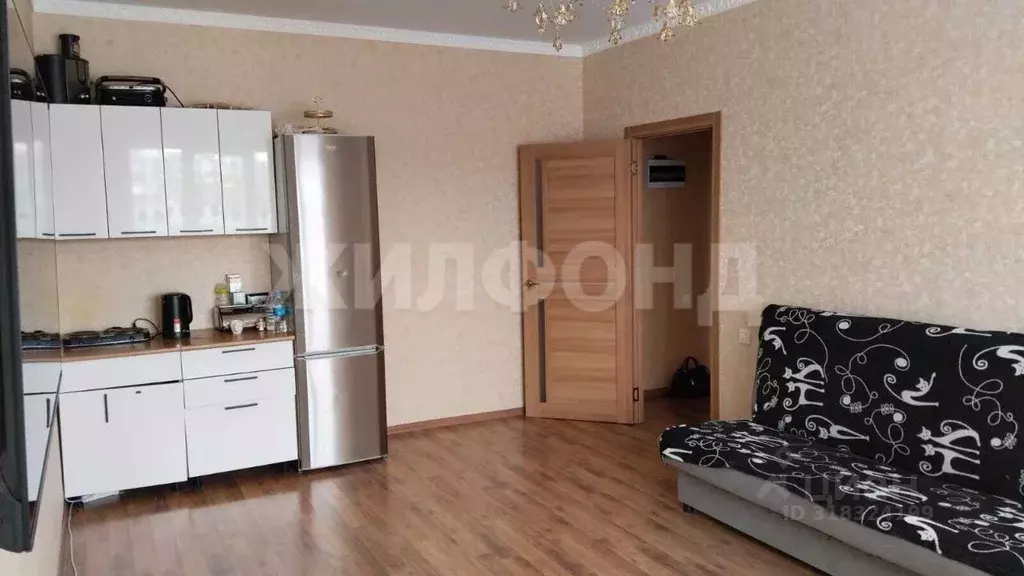 3-к кв. Новосибирская область, Новосибирск ул. Ясный Берег, 17 (60.0 ... - Фото 0