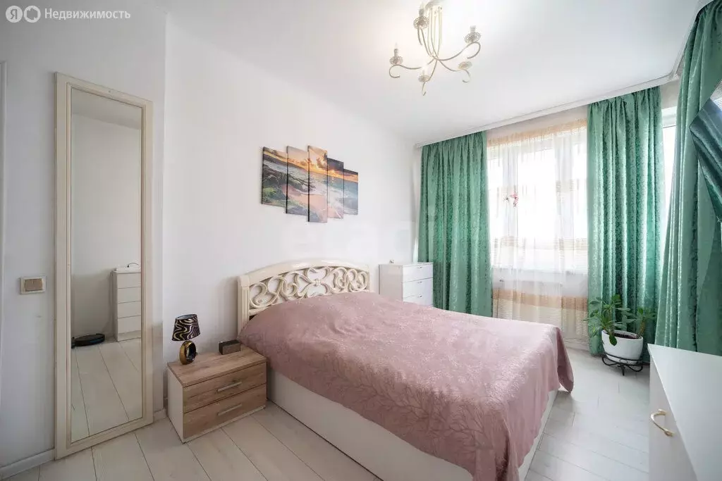 3-комнатная квартира: Калининград, Судостроительная улица, 17Д (70 м) - Фото 1