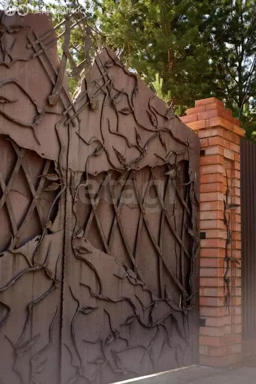 Дом в Смоленка, 2-я Клубничная улица (465 м) - Фото 1