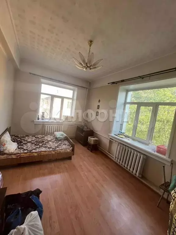 Комната 18,5 м в 3-к., 3/3 эт. - Фото 0