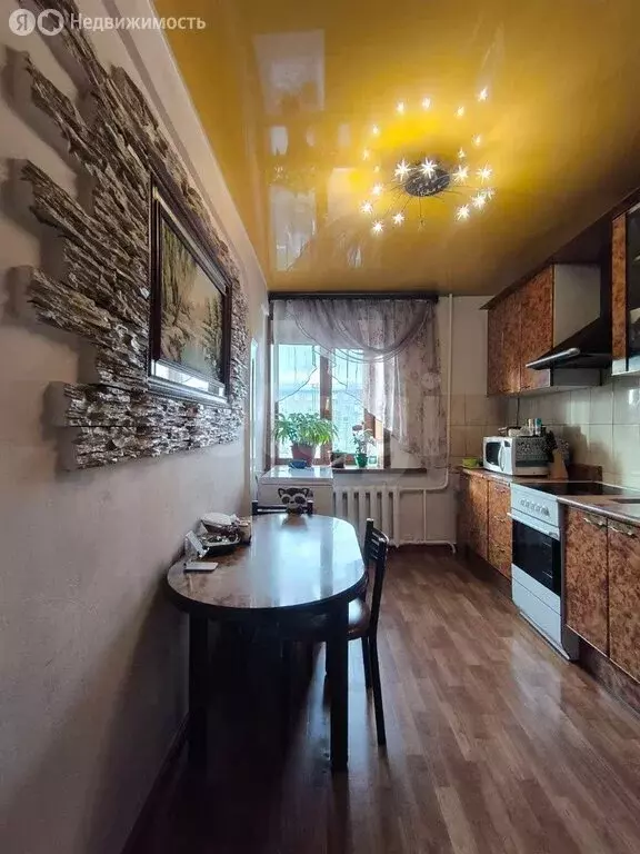 3-комнатная квартира: Улан-Удэ, улица Антонова, 2 (62 м) - Фото 1