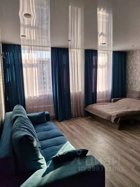 Студия Тюменская область, Тюмень ул. Тимофея Чаркова, 83 (32.0 м) - Фото 1