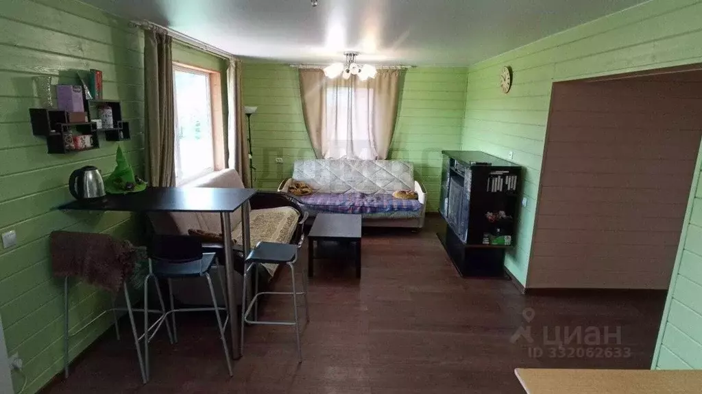 Дом в Свердловская область, Полевской муниципальный округ, пос. ... - Фото 1